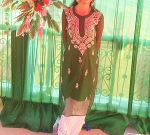 Chikankari Green Kurta With Inner