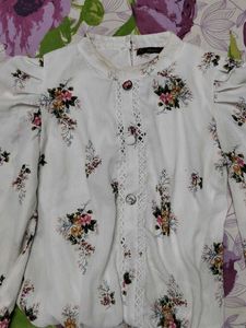 🎀Korean White Blouson Balloon Top 🎀