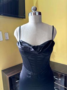 Elegant Black Midi Dress
