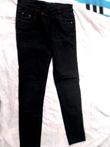 Stylish Ripped Jeans