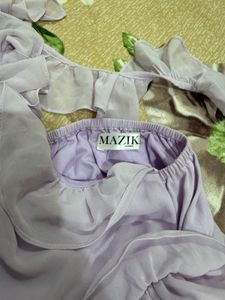 Mazikien Ruffle Halter Top