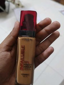 Loreal  Infallible Foundation - Hazelnut Shade