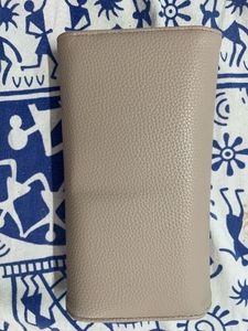 Elegant Sling Wallet