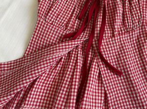 Red gingham rose top ❤️🌹