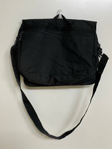 IZRO Sling Bag / Laptop Ba