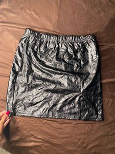 gothic glossy leather skirt 🖤