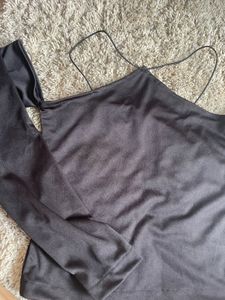 Cut out, black top, size Xxs-M