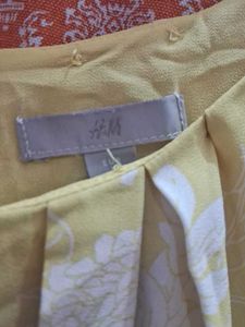 Yellow &amp; White Sleeveless Dress