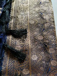 Elegant navy blue saree