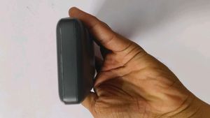 Spigen 20000mah Power Bank