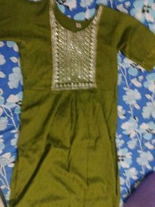 Olive Green Embroidered Kurta