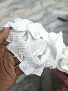 🐩Chic White Off-Shoulder Top