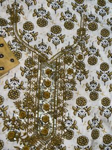 Floral Print Embroidered Salwar Kameez Suit