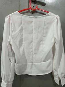 Chic White Long Sleeve Top