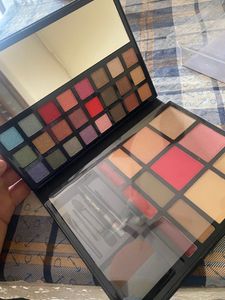 Face master pro makeup kit Me On