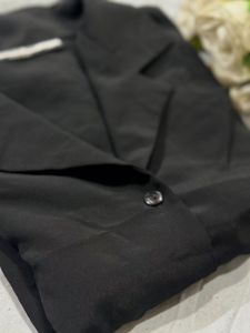 offer only 1 day shirt for girls &amp; women