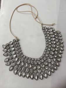 Statement Neckpiece