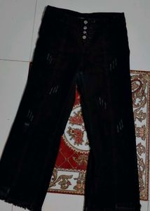 Distressed Wide Leg Jeans