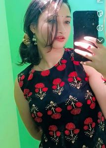 Floral Print Sleeveless Top