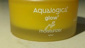 Aqualogica Glow+ Jello Moisturizer