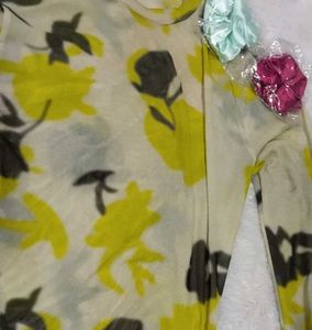 Mesh Top With Free Scrunchies