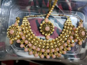 2 necklace set New