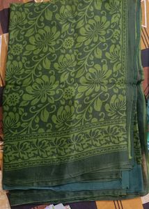 Green Floral Print Saree without blouse