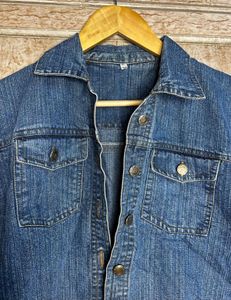 🧞‍♂️💙Denim Jacket - Classic Style