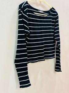 Black And White Lining Crop Top