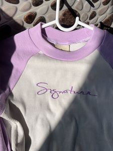 Korean Woman Crop Top 💜