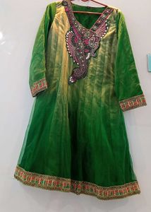 Green Embroidered Kurta