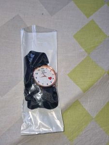 Cute &#39;WatchStar&#39; Black Scrunchie Watch