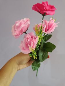 Rose Small bouquet