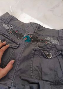 Vero Moda Embroidered Cargo Pants