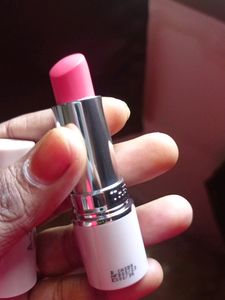 The one Lip Balm Tender Peach Colour
