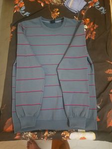 Grey Sweatshirt With Red Stripes - XL Size