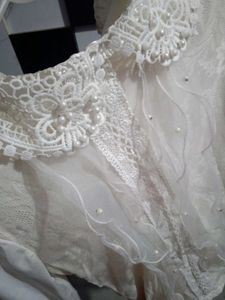 Elegant White Pearl Lace Top💗