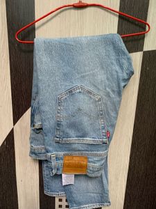 Levis Orignal jeans Ripped staright fit
