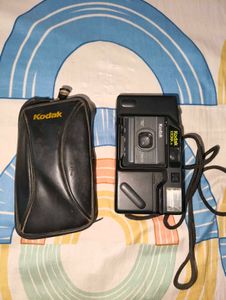 Kodak Kroma 35 Camera With Pouch 👝