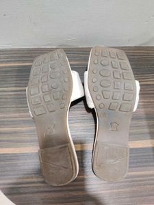 Trendy White Slides