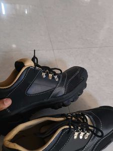 Black Trekking Shoes