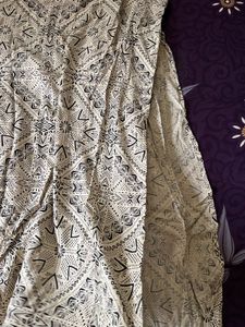 Pattern Dress with Slit
