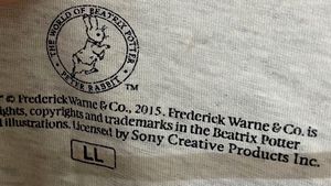 Charming &#34;The World of Peter Rabbit&#34; Grey T-Shirt