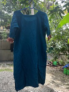 Kurtha Top, Shawl, Pant