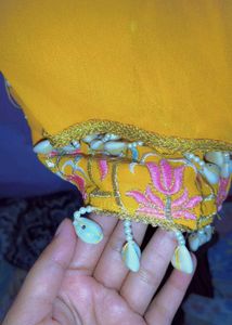 Embroidered Kurta With Mirror Work 🪞🪷