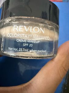 Revlon Colorstay Whipped Cream Makeup SPF 20