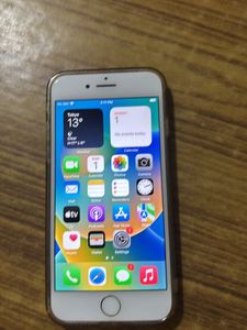 iPhone 8