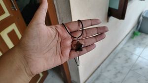 Glass Star Pendant Chain