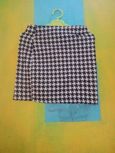 Houndstooth Mini Skirt
