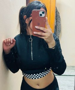 Sale-100rs Off Crop Shein Sweatshirt